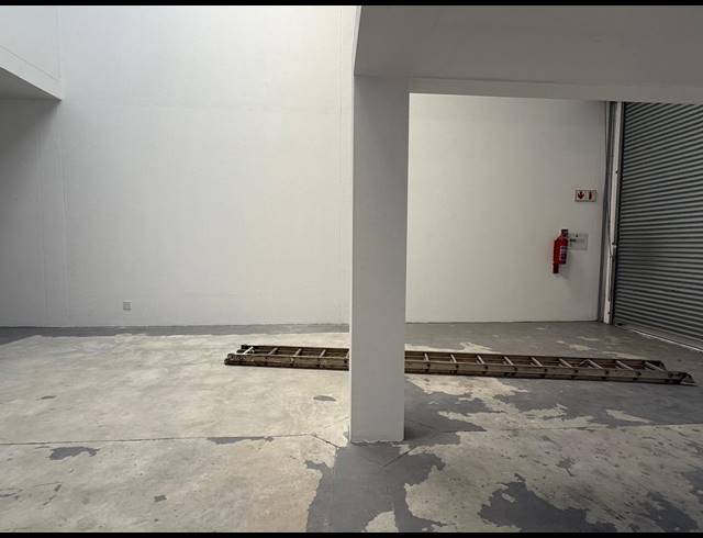 147M² WAREHOUSE FOR SALE IN BARBEQUE DOWNS
